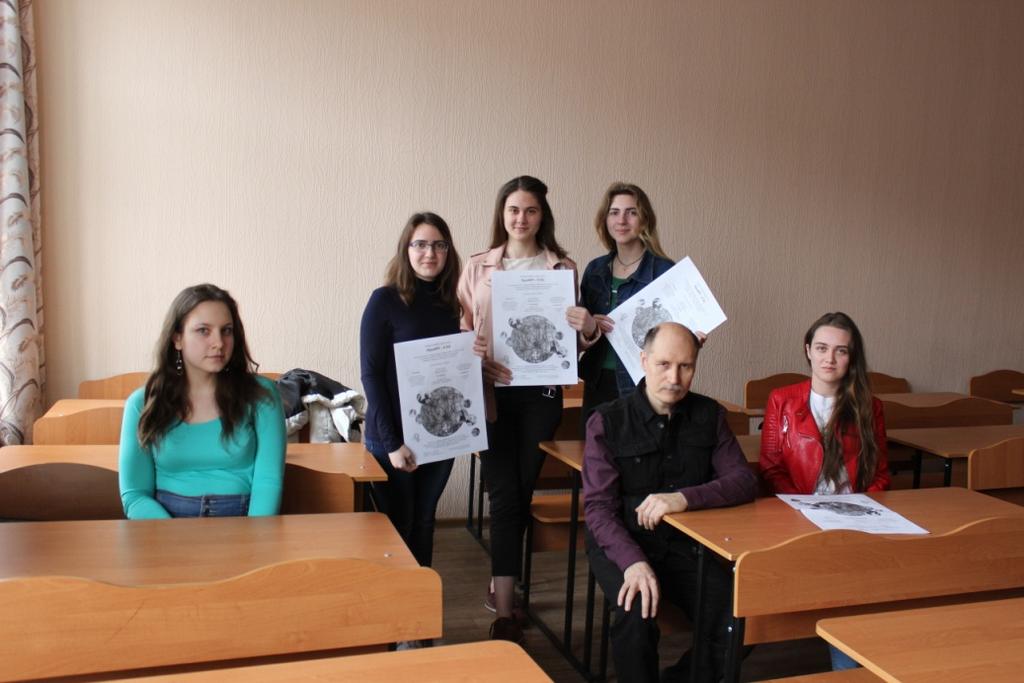 Андрій Корнєв зі студентами-музикознавцями ХНУМ