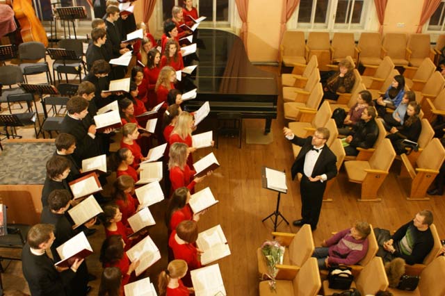 Дж. Бюттнер