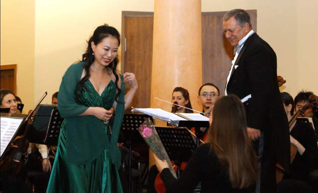 солистка - Ван Сяодань